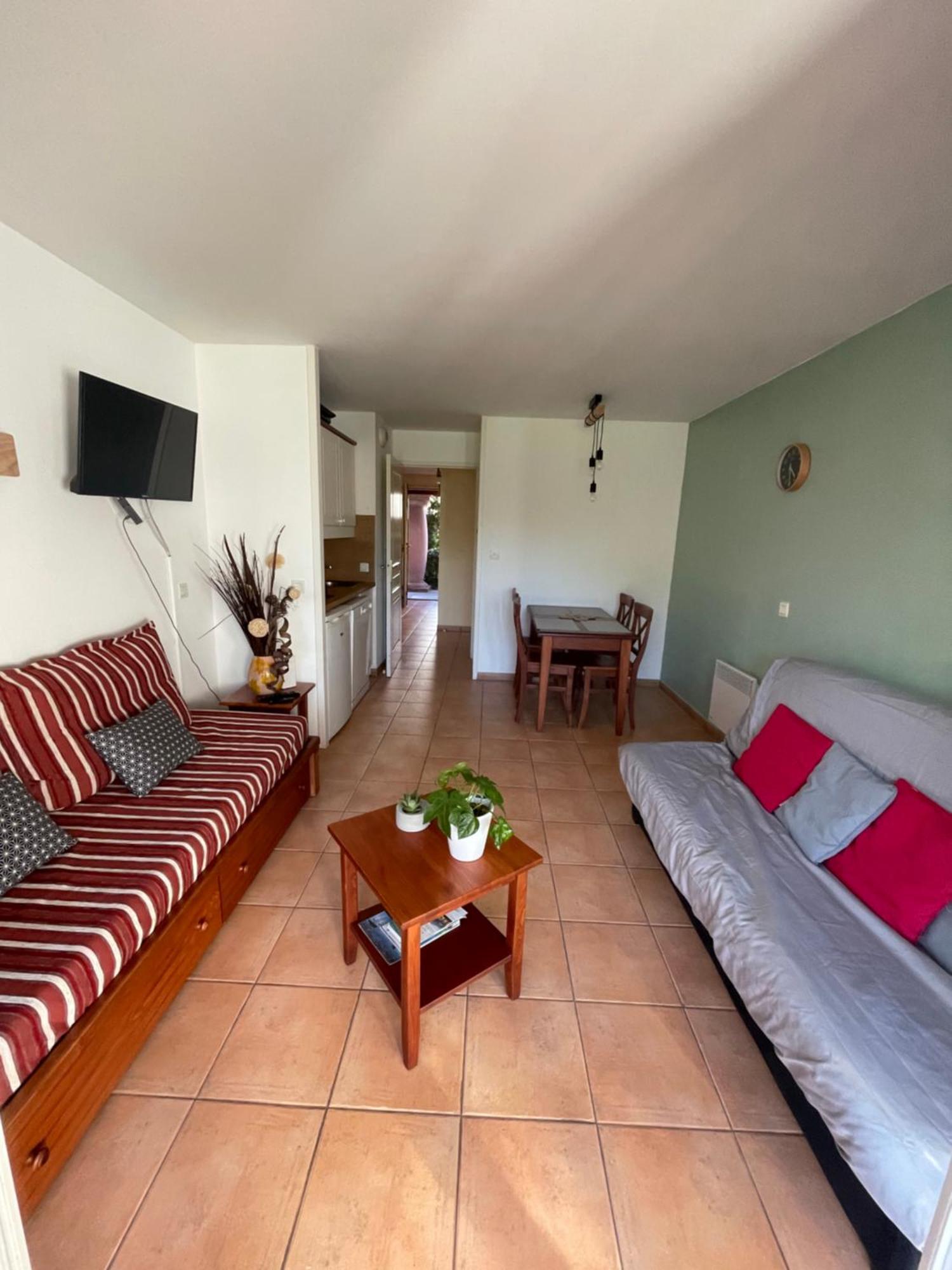 Sejour 4 Personnes - Pays Basque Apartamento Uhart-Cize Exterior foto
